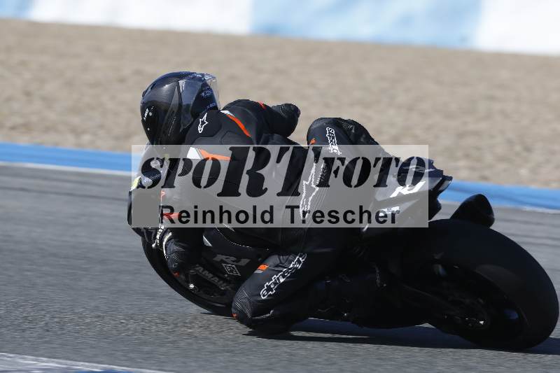 /Archiv-2024/02 29.01.-02.02.2024 Moto Center Thun Jerez/Gruppe schwarz-black/backside